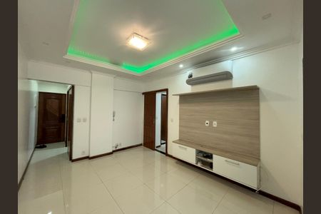 Sala de apartamento para alugar com 2 quartos, 58m² em Copacabana, Rio de Janeiro