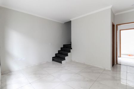 Sala de casa de condomínio para alugar com 2 quartos, 80m² em Vila Curuçá Velha, São Paulo