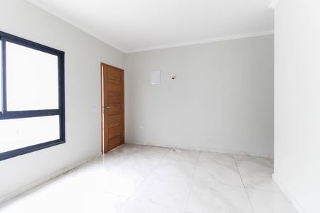 Sala de casa de condomínio para alugar com 2 quartos, 80m² em Vila Curuçá Velha, São Paulo