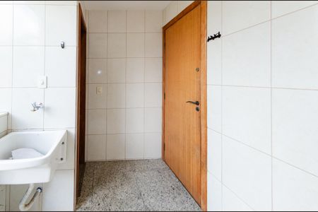 Apartamento para alugar com 110m², 3 quartos e 2 vagas Apartamento para alugar com 110m², 3 quartos e 2 vagasÁrea de serviço