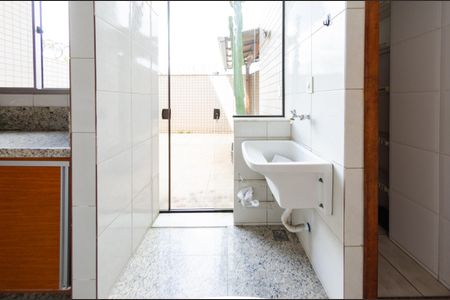 Apartamento para alugar com 110m², 3 quartos e 2 vagas Apartamento para alugar com 110m², 3 quartos e 2 vagasÁrea de serviço