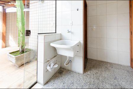 Apartamento para alugar com 110m², 3 quartos e 2 vagas Apartamento para alugar com 110m², 3 quartos e 2 vagasÁrea de serviço