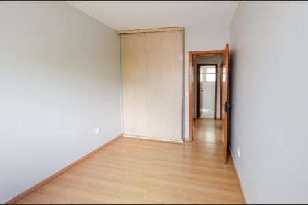 Apartamento para alugar com 110m², 3 quartos e 2 vagas Apartamento para alugar com 110m², 3 quartos e 2 vagasQuarto 2