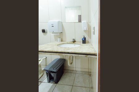 Casa para alugar com 85m², 3 quartos e sem vaga Casa para alugar com 85m², 3 quartos e sem vagaBanheiro social