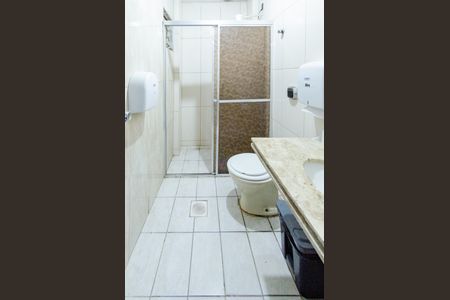 Casa para alugar com 85m², 3 quartos e sem vaga Casa para alugar com 85m², 3 quartos e sem vagaBanheiro social