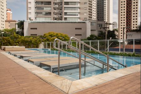 Apartamento para alugar com 97m², 3 quartos e 2 vagas Apartamento para alugar com 97m², 3 quartos e 2 vagasÁrea comum - Piscina