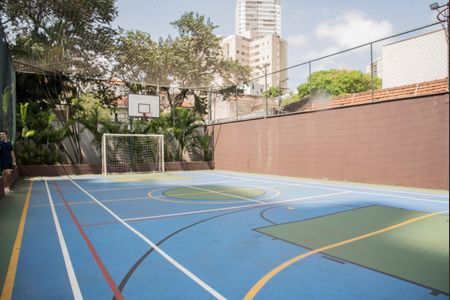 Apartamento para alugar com 97m², 3 quartos e 2 vagas Apartamento para alugar com 97m², 3 quartos e 2 vagasÁrea comum - Quadra esportiva