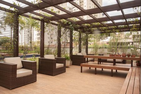 Apartamento para alugar com 97m², 3 quartos e 2 vagas Apartamento para alugar com 97m², 3 quartos e 2 vagasÁrea comum - Pátio central