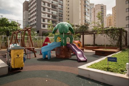 Apartamento para alugar com 97m², 3 quartos e 2 vagas Apartamento para alugar com 97m², 3 quartos e 2 vagasÁrea comum - Playground