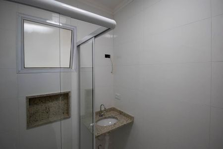 Banheiro de apartamento para alugar com 1 quarto, 42m² em Tucuruvi, São Paulo
