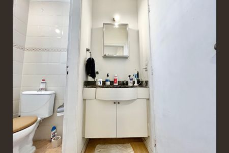 Apartamento à venda com 36m², 1 quarto e 1 vaga Apartamento à venda com 36m², 1 quarto e 1 vagaBanheiro da Suíte