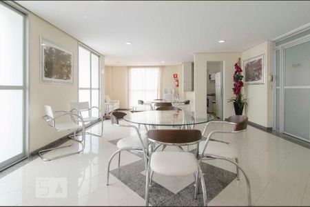 Apartamento à venda com 36m², 1 quarto e 1 vaga Apartamento à venda com 36m², 1 quarto e 1 vagaÁrea comum - Salão de festas