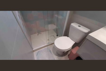 Apartamento à venda com 83m², 3 quartos e 2 vagasBanheiro Social