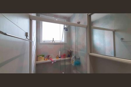 Apartamento à venda com 83m², 3 quartos e 2 vagasBanheiro Social