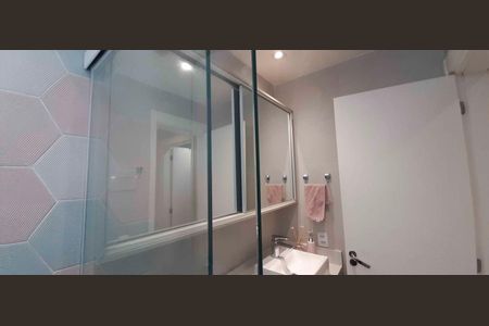 Apartamento à venda com 83m², 3 quartos e 2 vagasBanheiro Social