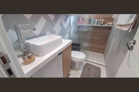 Apartamento à venda com 83m², 3 quartos e 2 vagasBanheiro da Suíte