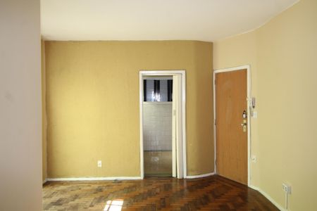 Sala de apartamento para alugar com 3 quartos, 72m² em Floresta, Porto Alegre