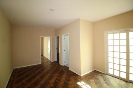 Sala de apartamento para alugar com 3 quartos, 72m² em Floresta, Porto Alegre