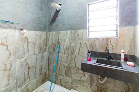 Casa à venda com 135m², 2 quartos e 1 vagaBanheiro