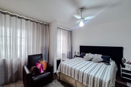 Casa para alugar com 300m², 2 quartos e 1 vaga Casa para alugar com 300m², 2 quartos e 1 vagaQuarto (Casa 2)