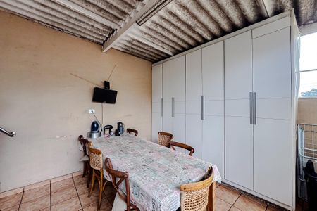 Casa para alugar com 300m², 2 quartos e 1 vaga Casa para alugar com 300m², 2 quartos e 1 vagaÁrea de Serviço (Casa 2)