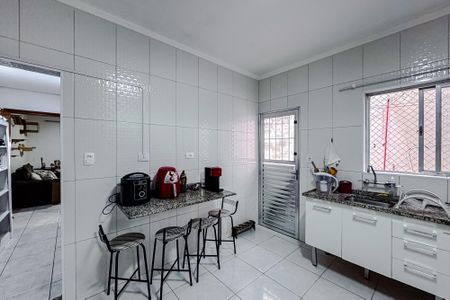 Casa para alugar com 300m², 2 quartos e 1 vaga Casa para alugar com 300m², 2 quartos e 1 vagaCozinha