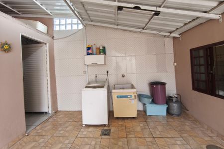 Casa à venda com 352m², 2 quartos e 3 vagasÁrea de Serviço