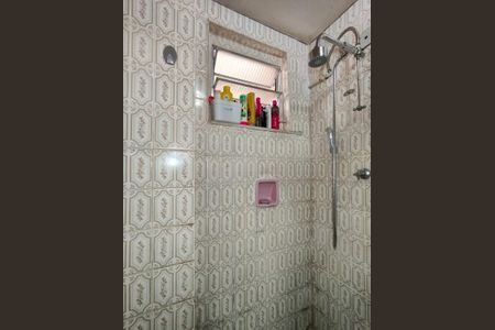 Apartamento para alugar com 74m², 2 quartos e 1 vaga Apartamento para alugar com 74m², 2 quartos e 1 vagaBanheiro Corredor