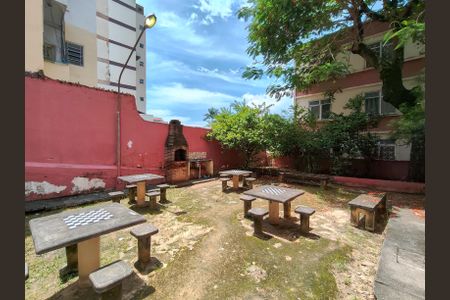 Apartamento para alugar com 74m², 2 quartos e 1 vaga Apartamento para alugar com 74m², 2 quartos e 1 vagaÁrea comum - Playground