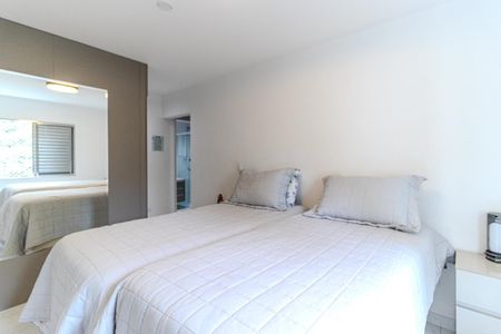 Apartamento à venda com 98m², 3 quartos e 1 vaga Apartamento à venda com 98m², 3 quartos e 1 vagaSuíte