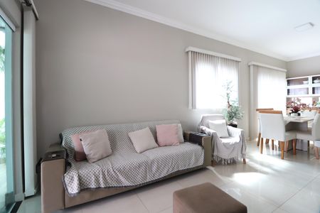 Sala de casa para alugar com 3 quartos, 160m² em Laranjeiras, Uberlândia