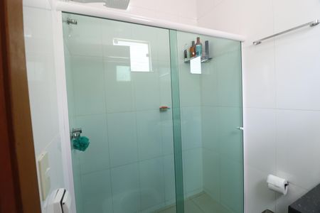 Casa para alugar com 160m², 3 quartos e 3 vagasBanheiro do Quarto 1