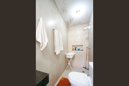 Casa à venda com 300m², 4 quartos e 2 vagasBanheiro da suíte