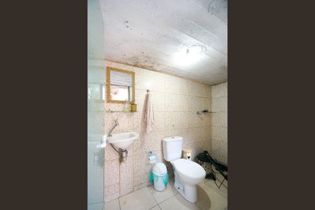 Casa à venda com 300m², 4 quartos e 2 vagasBanheiro de serviço