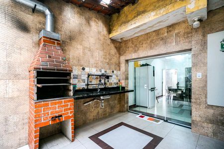 Casa à venda com 300m², 4 quartos e 2 vagasQuintal