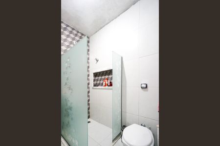 Casa à venda com 300m², 4 quartos e 2 vagasBanheiro social