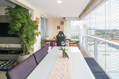 Apartamento para alugar com 96m², 3 quartos e 2 vagasVaranda