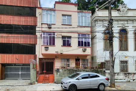 Apartamento para alugar com 60m², 2 quartos e sem vaga Apartamento para alugar com 60m², 2 quartos e sem vagaFachada