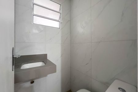 Casa à venda com 100m², 2 quartos e sem vagaHall e lavabo