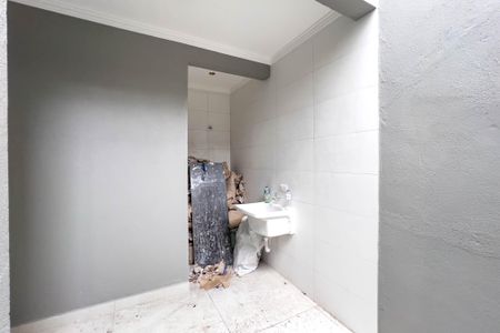 Casa à venda com 100m², 2 quartos e sem vagaÁrea de serviço 