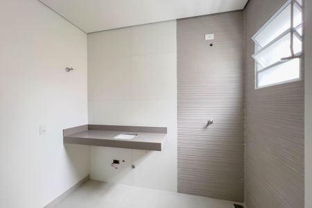 Casa à venda com 100m², 2 quartos e sem vagaBanheiro