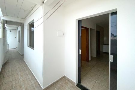Varanda de kitnet/studio para alugar com 2 quartos, 50m² em Novo Riacho, Contagem