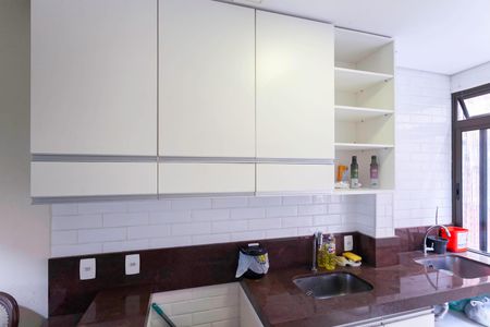 Apartamento à venda com 79m², 2 quartos e 1 vagaCozinha e Área de Serviço