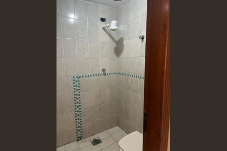 Banheiro de apartamento para alugar com 1 quarto, 44m² em CLN 107, Brasília