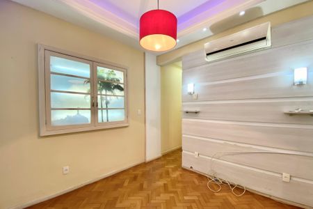 Sala  de apartamento à venda com 1 quarto, 40m² em Copacabana, Rio de Janeiro