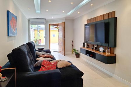 Sala de casa para alugar com 5 quartos, 330m² em Itaipu, Niterói