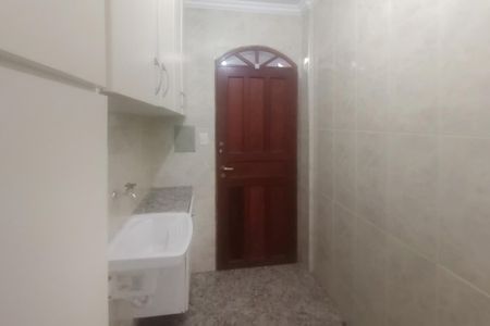 Casa à venda com 220m², 3 quartos e 2 vagas Casa à venda com 220m², 3 quartos e 2 vagasÁrea de Serviço