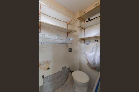 Apartamento para alugar com 76m², 2 quartos e 1 vaga Apartamento para alugar com 76m², 2 quartos e 1 vagaBanheiro de serviço