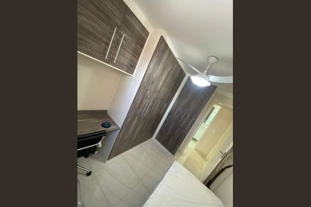 Quarto de apartamento para alugar com 2 quartos, 50m² em Quitaúna, Osasco