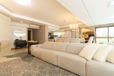Apartamento para alugar com 4 quartos, 258m² em Centro, Canoas